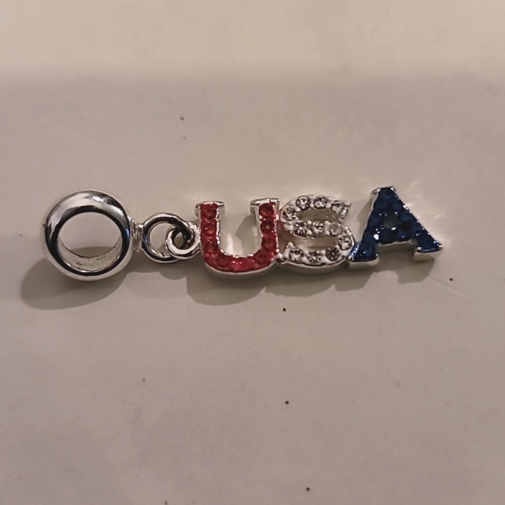 Silver Tone USA charm. Red, white & blue. Fits Pandora Type Bracelets